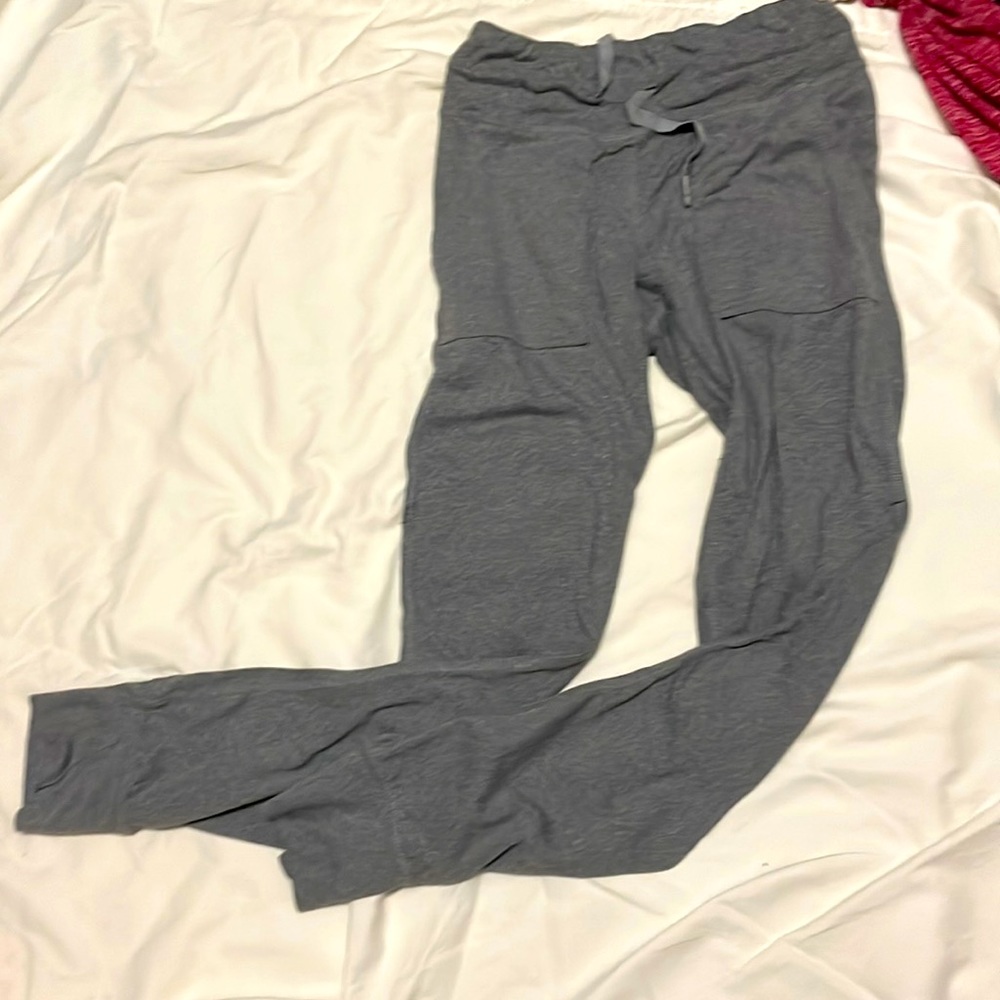 Grey leggings